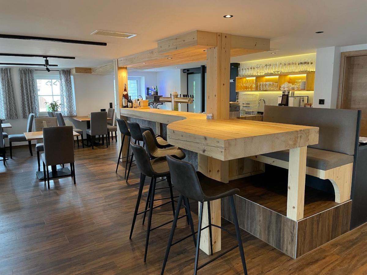 Landgasthaus Zum Kreuz Gbr Isny im Allgau Luaran gambar